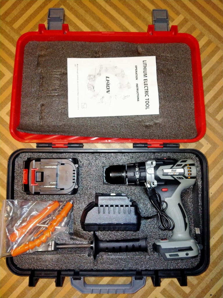Шуруповерт Nanwei  200H/m 7,5Ah  21V  1аккум. (чемоданчик)